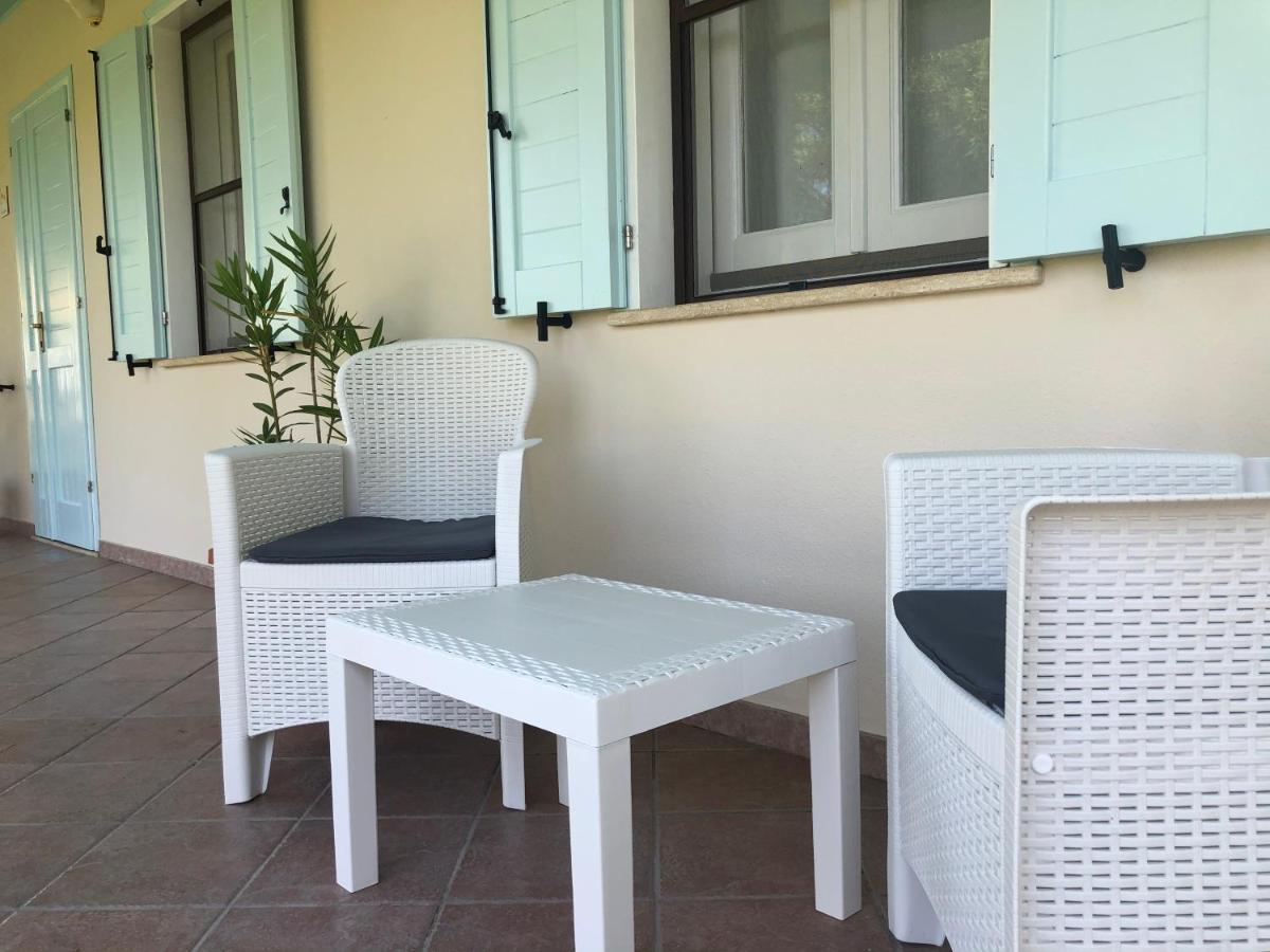 Agriturismo Is Cortillaris Cabras Luaran gambar